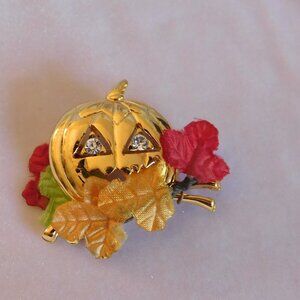 Ladies Hallowe'en Brooch